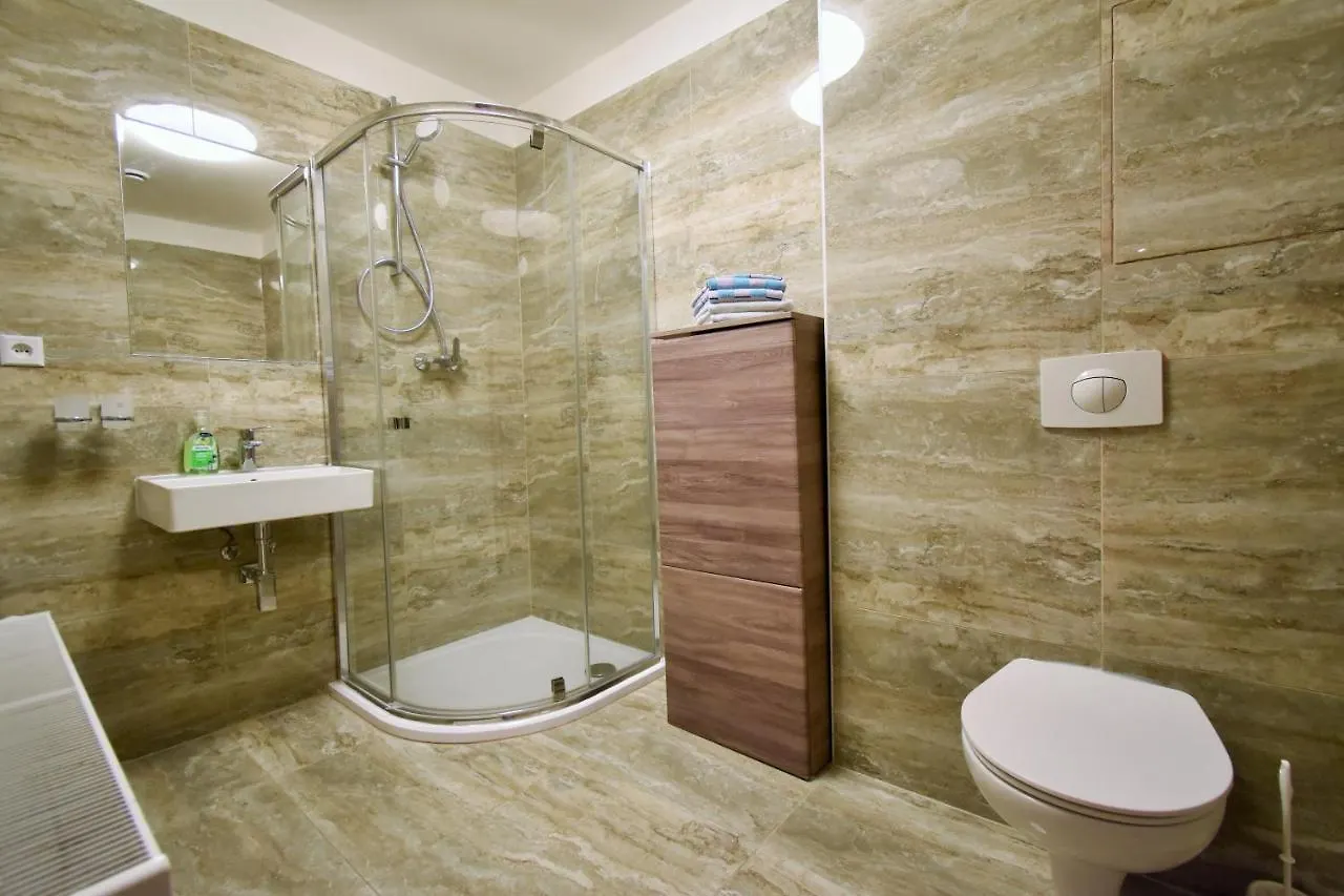 Apartment Dalibor II With Private Entrance And Private Garage Špindlerŭv Mlýn