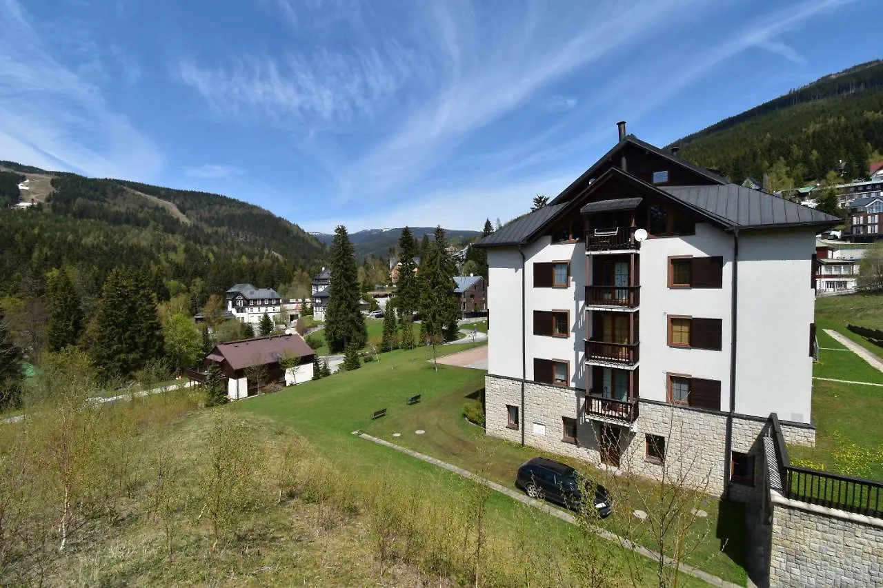 Apartment Dalibor II With Private Entrance And Private Garage Špindlerŭv Mlýn