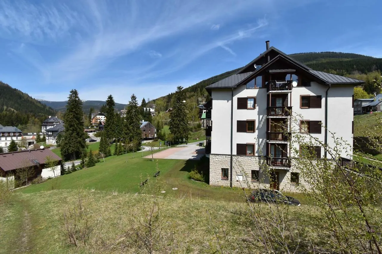 Apartment Dalibor II With Private Entrance And Private Garage Špindlerŭv Mlýn